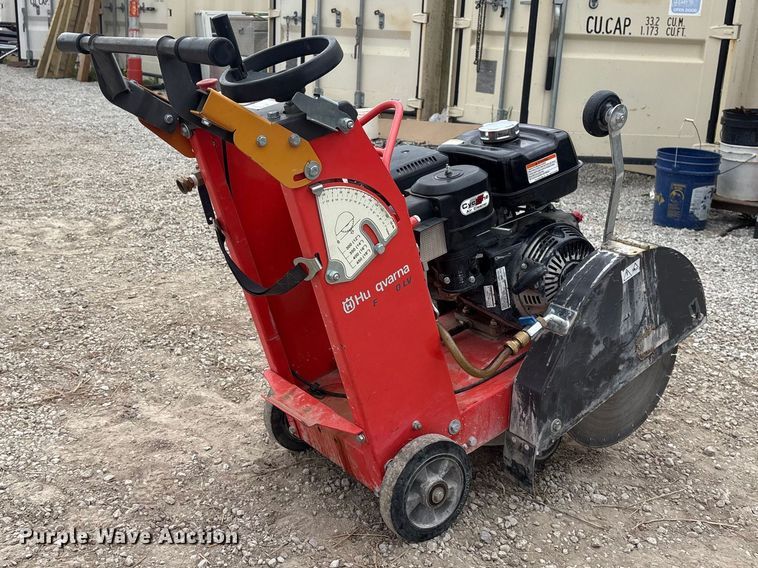 image for item FG2919 2013 Husqvarna FS400LV concrete saw