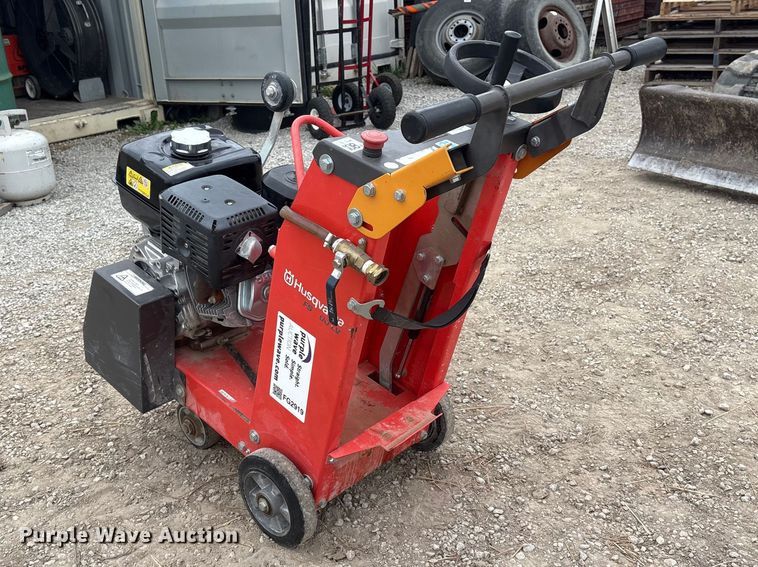 image for item FG2919 2013 Husqvarna FS400LV concrete saw