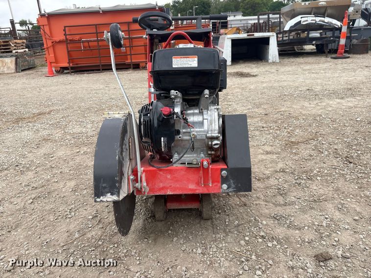 image for item FG2919 2013 Husqvarna FS400LV concrete saw