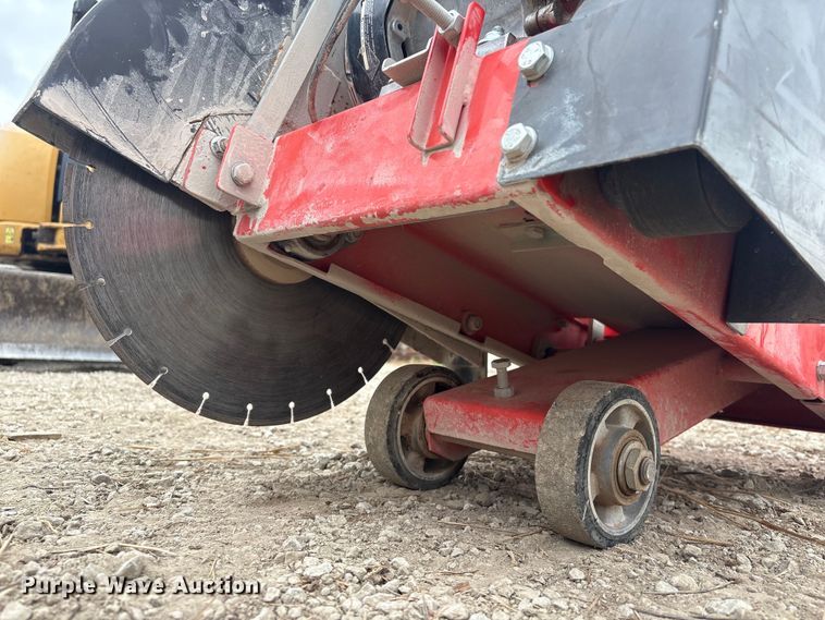 image for item FG2919 2013 Husqvarna FS400LV concrete saw