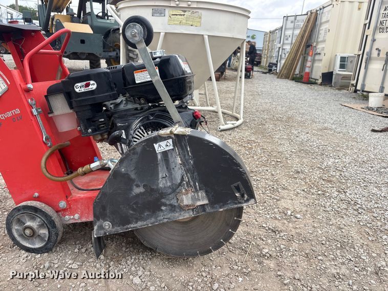 image for item FG2919 2013 Husqvarna FS400LV concrete saw
