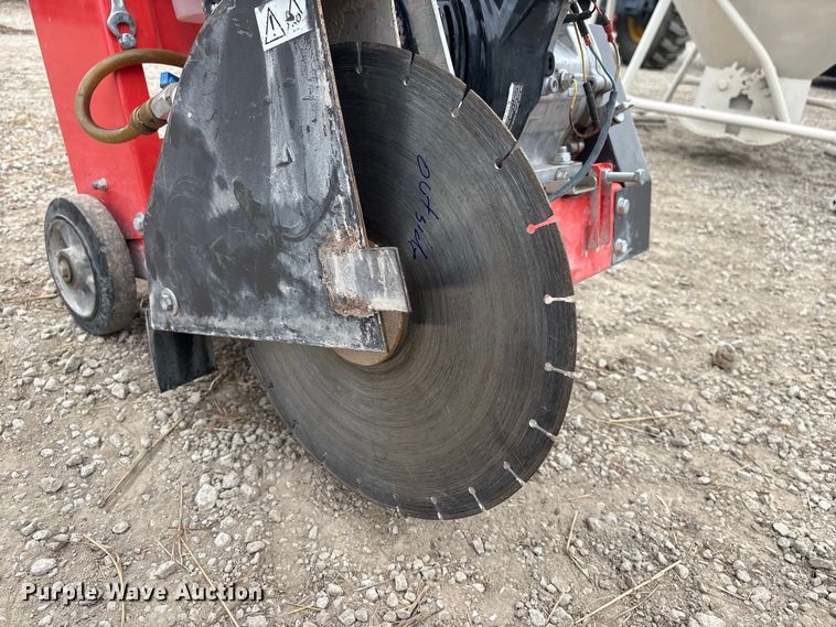 image for item FG2919 2013 Husqvarna FS400LV concrete saw