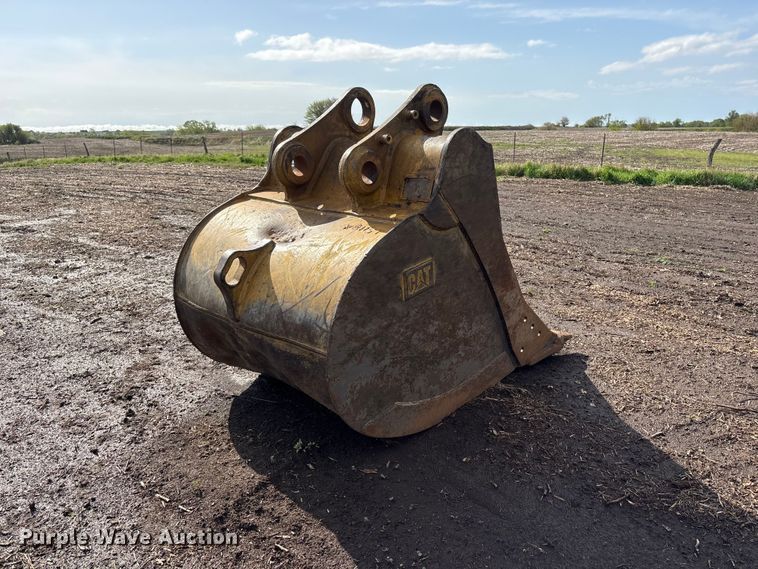 image for item FG2942 Caterpillar 324E excavator bucket