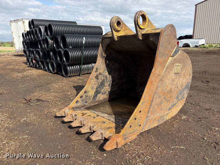 image for item FG2942 Caterpillar 324E excavator bucket