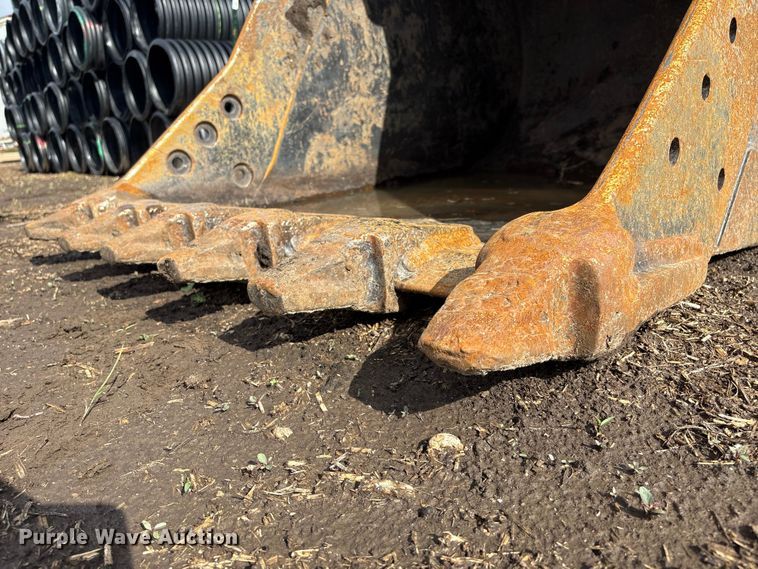 image for item FG2942 Caterpillar 324E excavator bucket