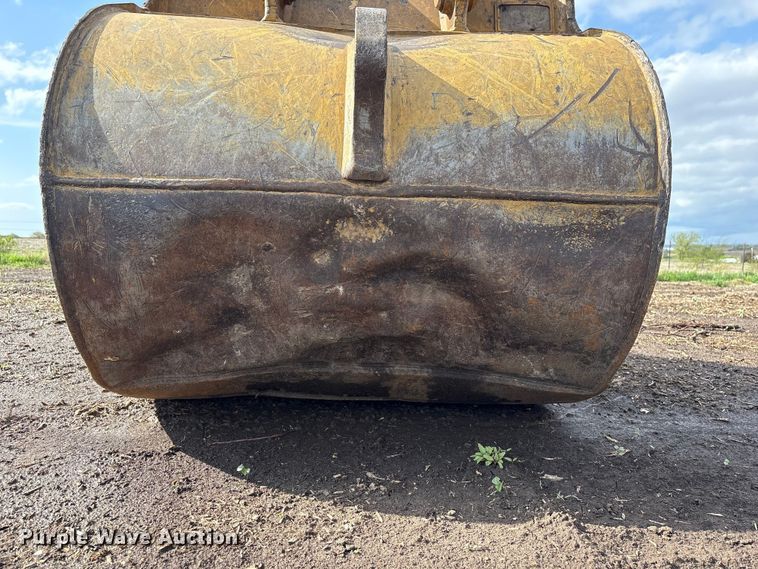 image for item FG2942 Caterpillar 324E excavator bucket