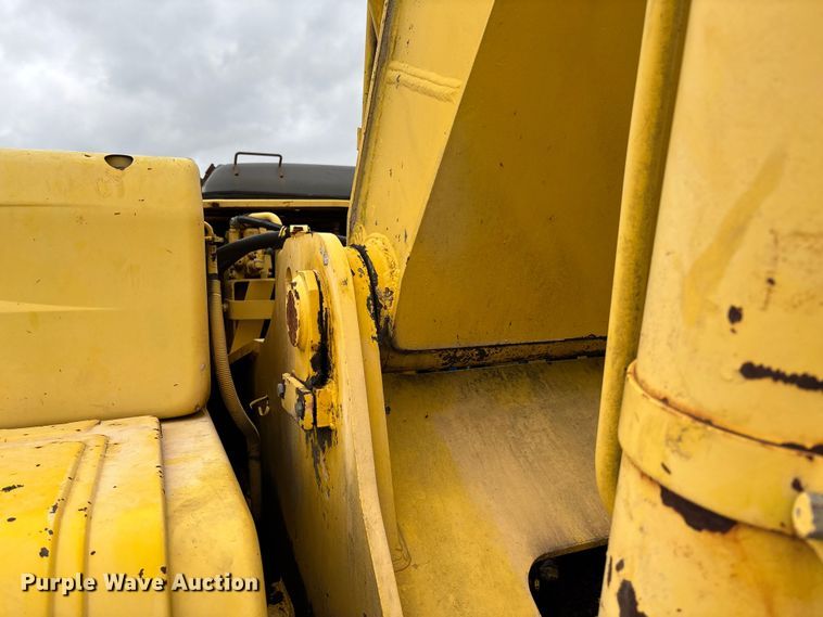 image for item FH7051 2004 Kobelco SK210LC excavator