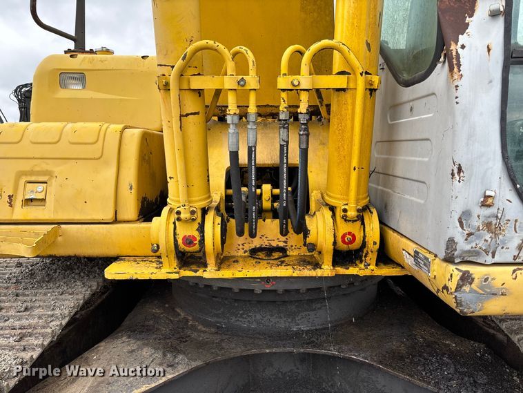 image for item FH7051 2004 Kobelco SK210LC excavator