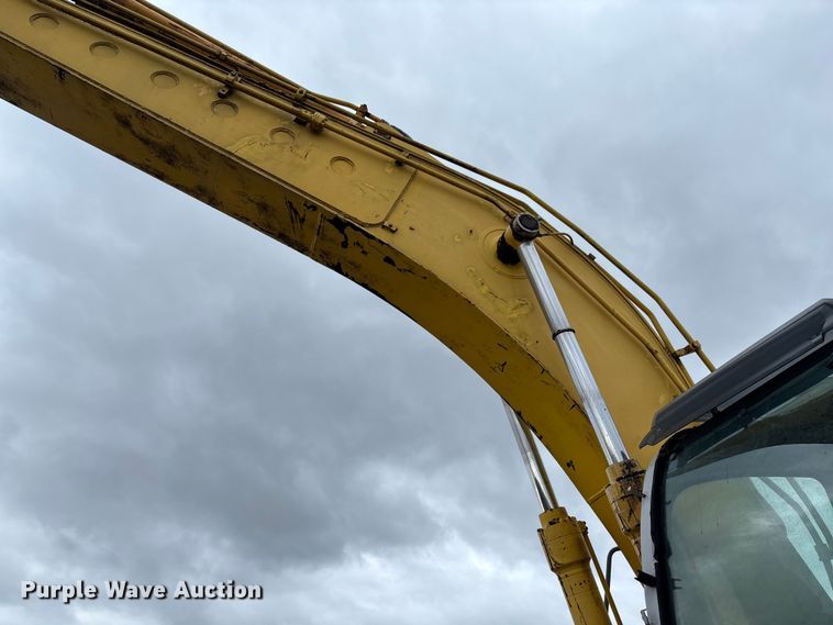 image for item FH7051 2004 Kobelco SK210LC excavator