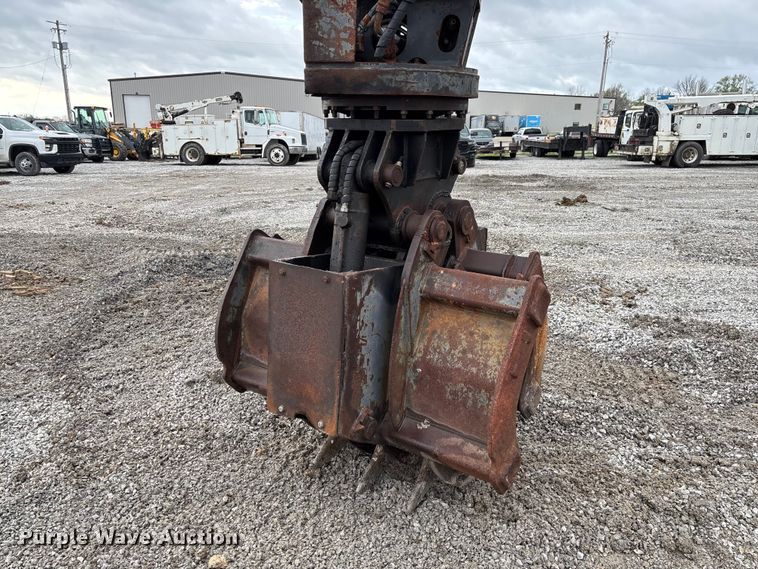 image for item FH7051 2004 Kobelco SK210LC excavator