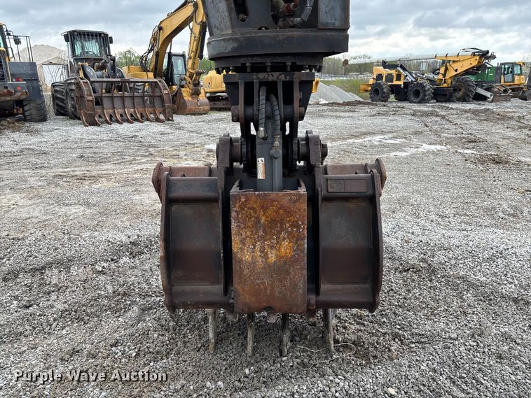 image for item FH7051 2004 Kobelco SK210LC excavator