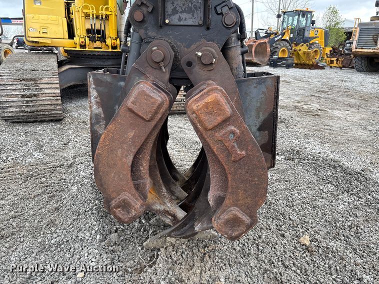 image for item FH7051 2004 Kobelco SK210LC excavator