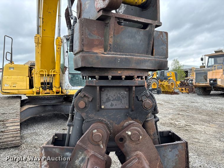 image for item FH7051 2004 Kobelco SK210LC excavator