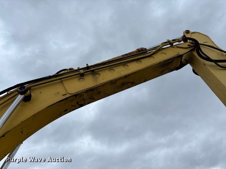 image for item FH7051 2004 Kobelco SK210LC excavator