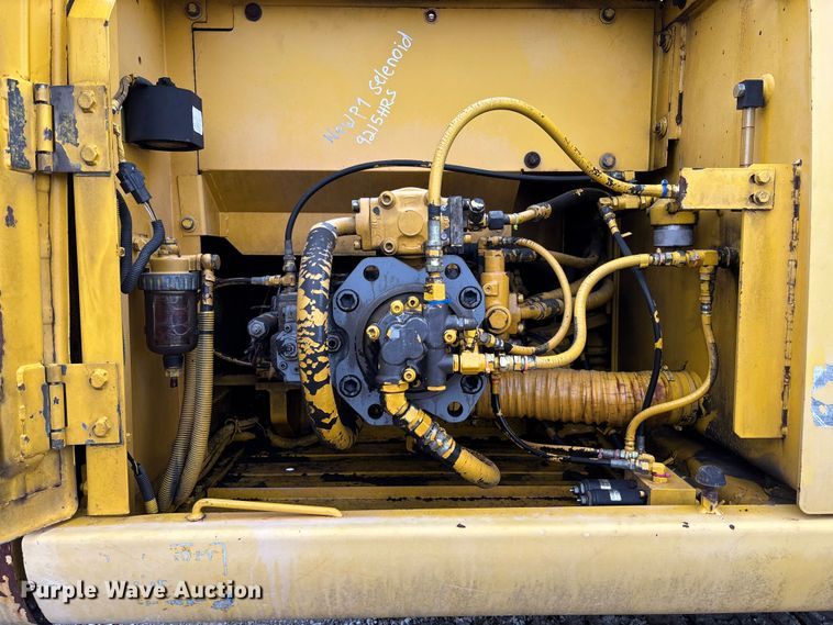 image for item FH7051 2004 Kobelco SK210LC excavator