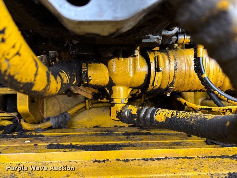 image for item FH7051 2004 Kobelco SK210LC excavator