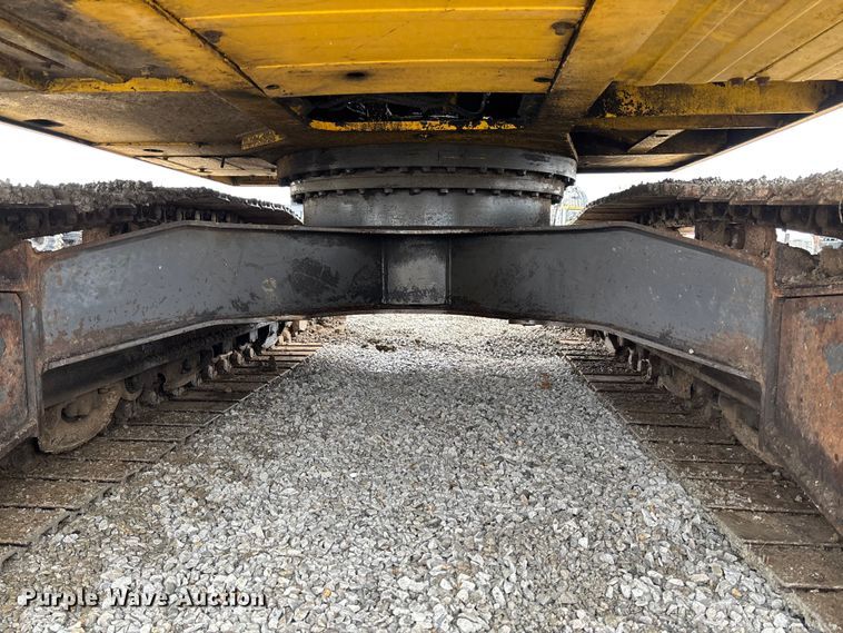 image for item FH7051 2004 Kobelco SK210LC excavator