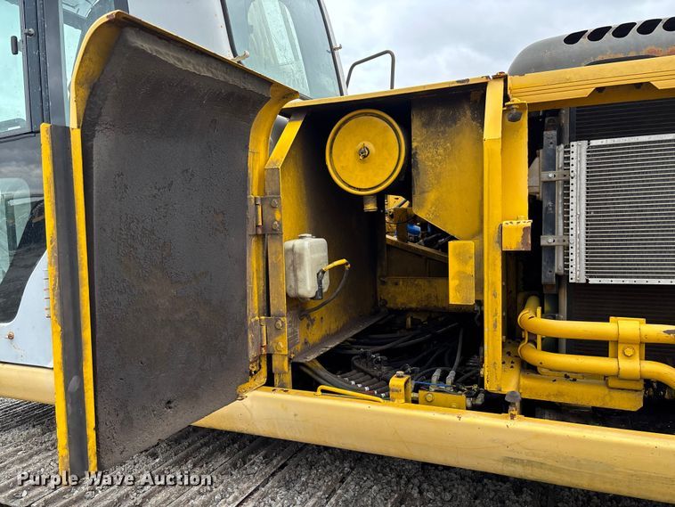 image for item FH7051 2004 Kobelco SK210LC excavator