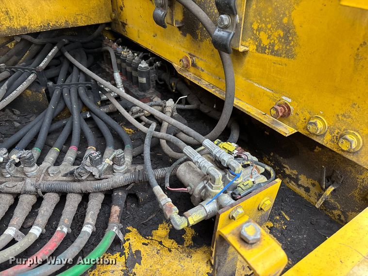 image for item FH7051 2004 Kobelco SK210LC excavator