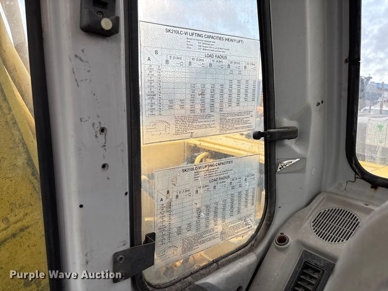 image for item FH7051 2004 Kobelco SK210LC excavator