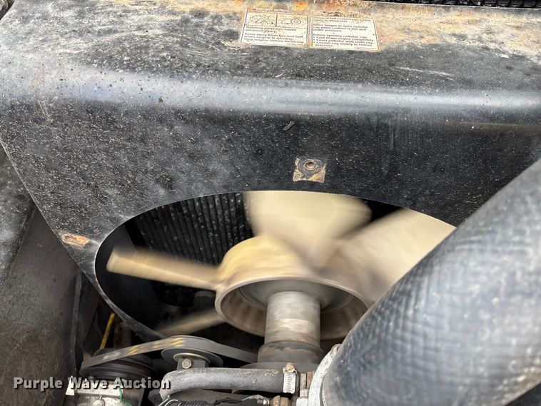 image for item FH7051 2004 Kobelco SK210LC excavator