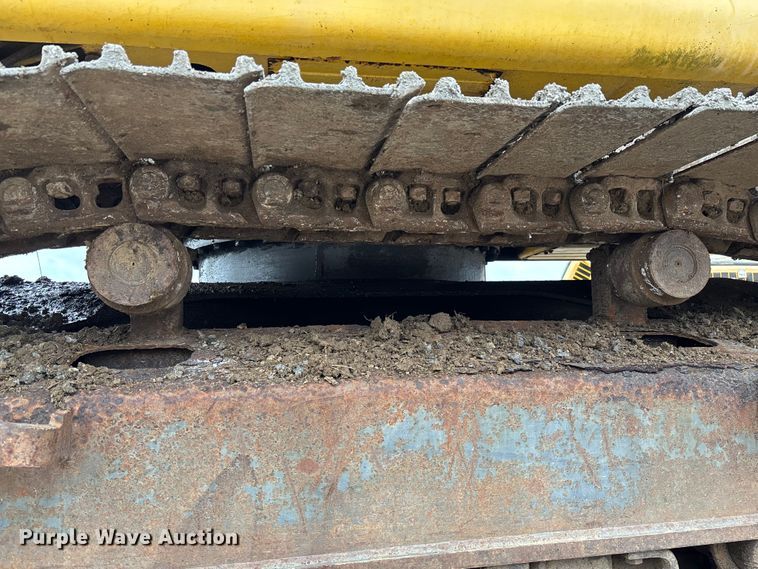 image for item FH7051 2004 Kobelco SK210LC excavator