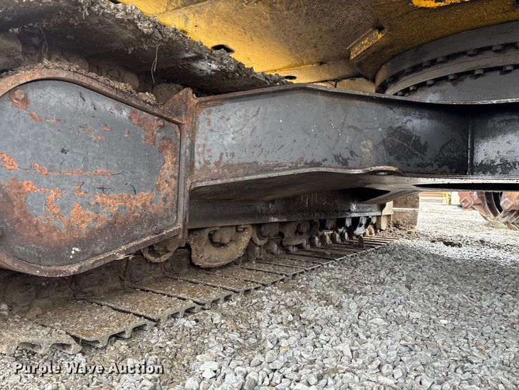 image for item FH7051 2004 Kobelco SK210LC excavator