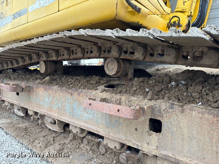 image for item FH7051 2004 Kobelco SK210LC excavator