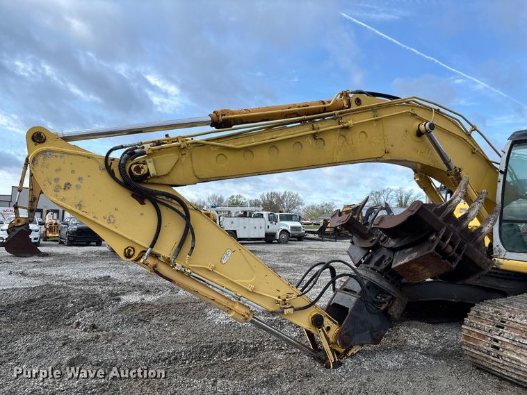 image for item FH7051 2004 Kobelco SK210LC excavator
