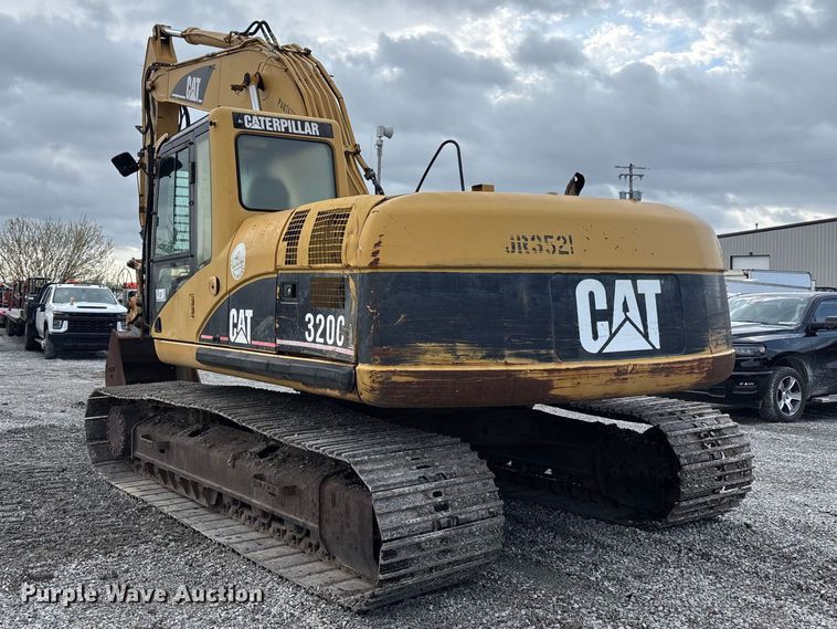 image for item FH7052 2007 Caterpillar 320C L excavator