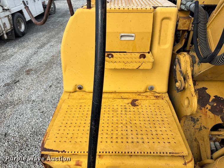 image for item FH7052 2007 Caterpillar 320C L excavator