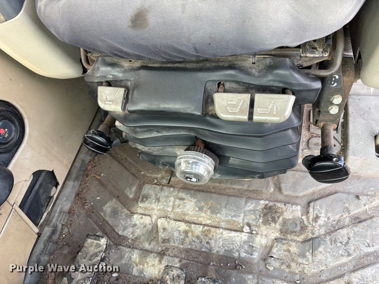 image for item FH7052 2007 Caterpillar 320C L excavator