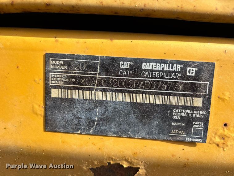 image for item FH7052 2007 Caterpillar 320C L excavator