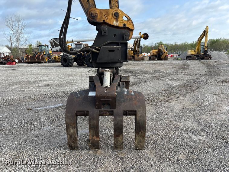 image for item FH7053 RotoBec RPA3045MAT-A -CUI-JY1-A scrap grapple