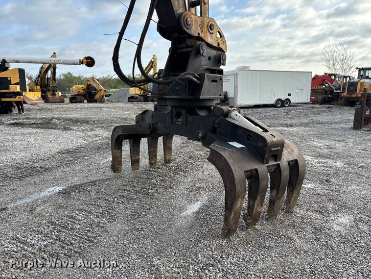 image for item FH7053 RotoBec RPA3045MAT-A -CUI-JY1-A scrap grapple