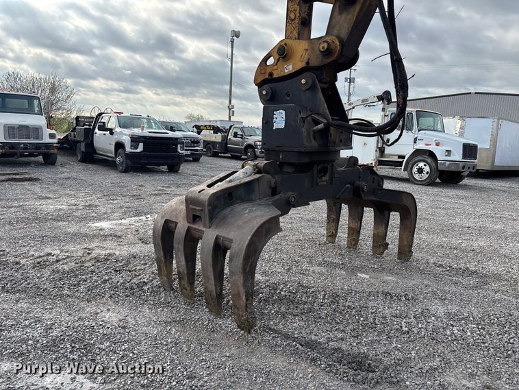 image for item FH7053 RotoBec RPA3045MAT-A -CUI-JY1-A scrap grapple