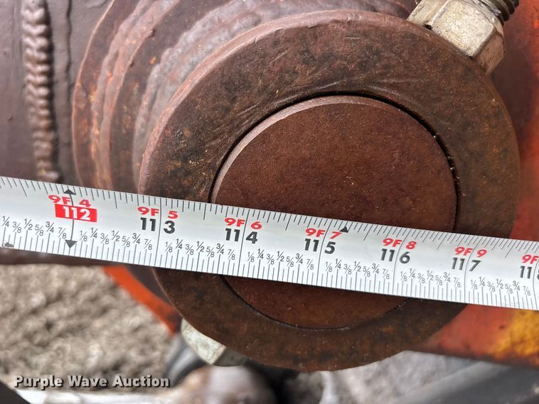 image for item FH7054 2005 John Deere 200C LC excavator