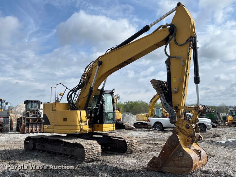 image for item FH7055 2010 Caterpillar 321D LCR excavator
