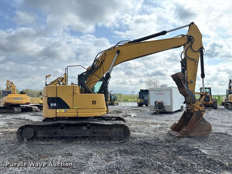 image for item FH7055 2010 Caterpillar 321D LCR excavator