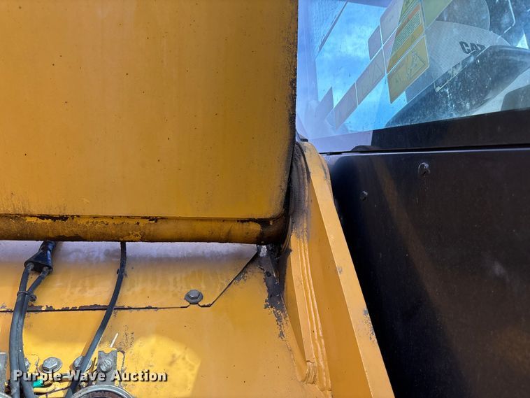 image for item FH7055 2010 Caterpillar 321D LCR excavator