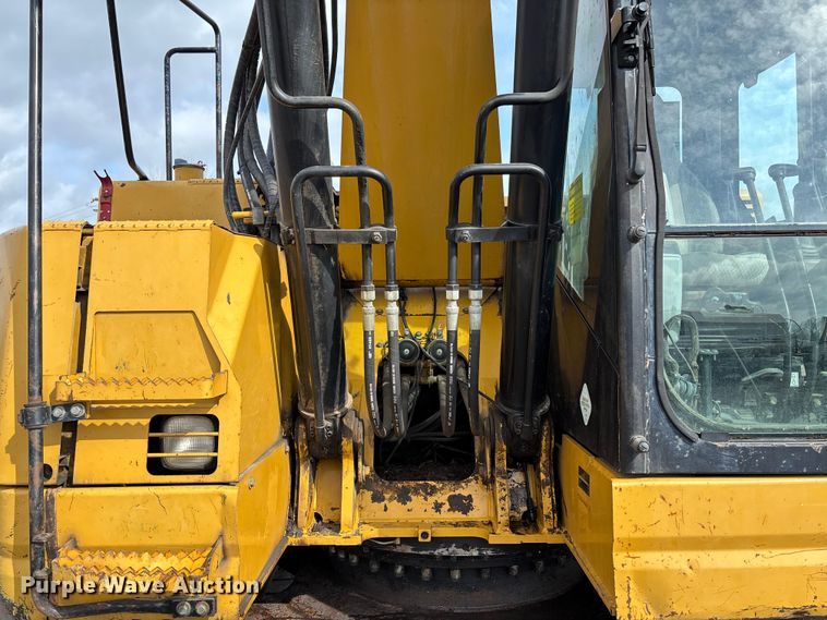 image for item FH7055 2010 Caterpillar 321D LCR excavator