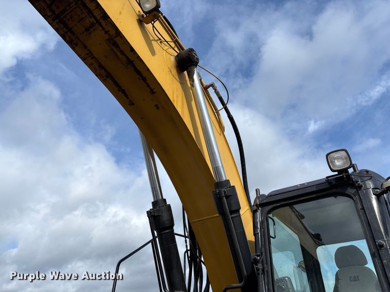 image for item FH7055 2010 Caterpillar 321D LCR excavator