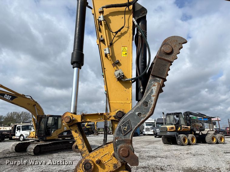 image for item FH7055 2010 Caterpillar 321D LCR excavator