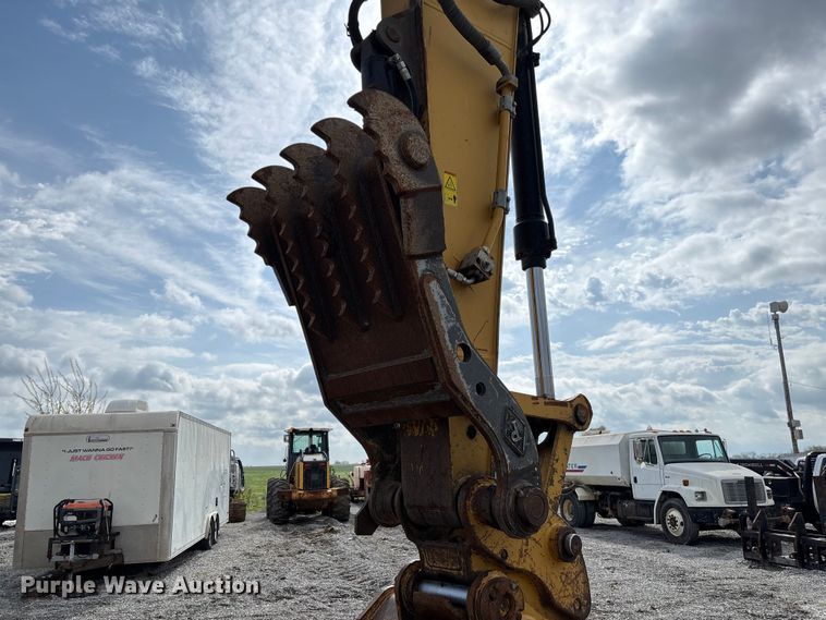 image for item FH7055 2010 Caterpillar 321D LCR excavator