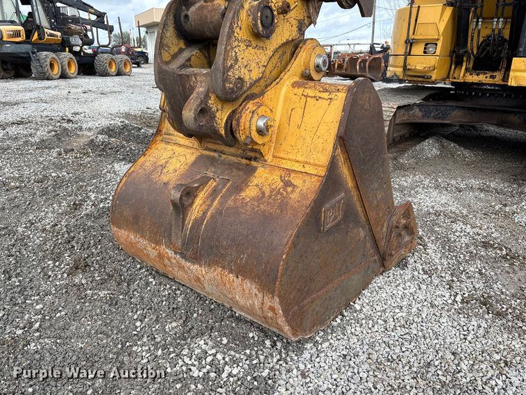 image for item FH7055 2010 Caterpillar 321D LCR excavator