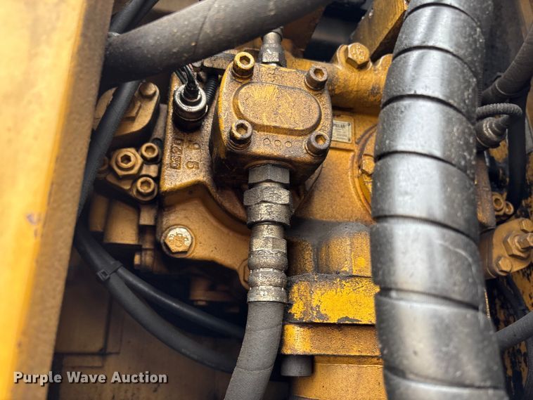 image for item FH7055 2010 Caterpillar 321D LCR excavator