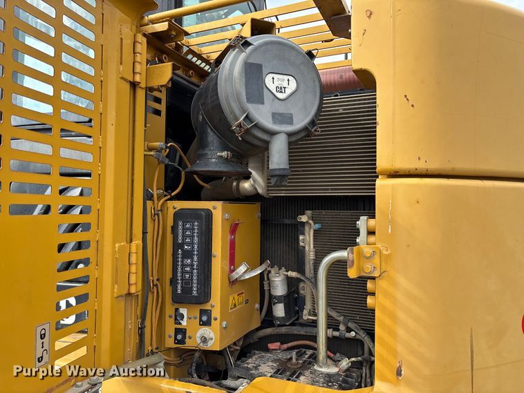 image for item FH7055 2010 Caterpillar 321D LCR excavator