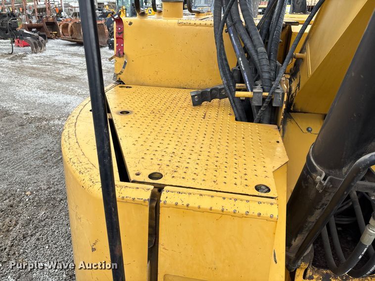 image for item FH7055 2010 Caterpillar 321D LCR excavator