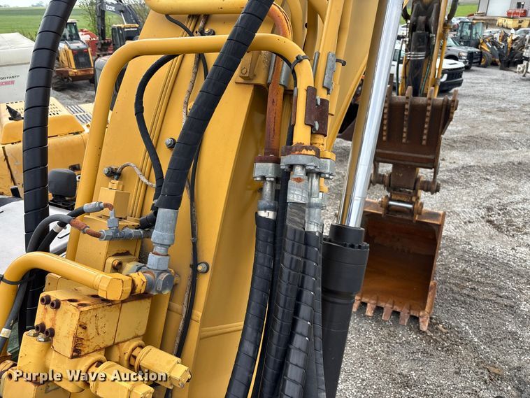 image for item FH7055 2010 Caterpillar 321D LCR excavator