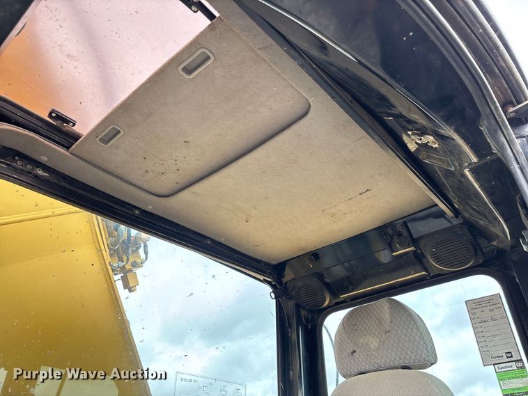 image for item FH7055 2010 Caterpillar 321D LCR excavator